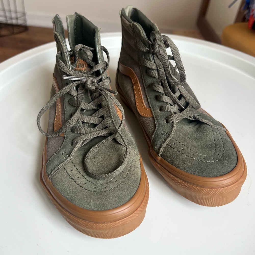 Vans Sk8-Hi Suede Boys Green Shoes Size 2